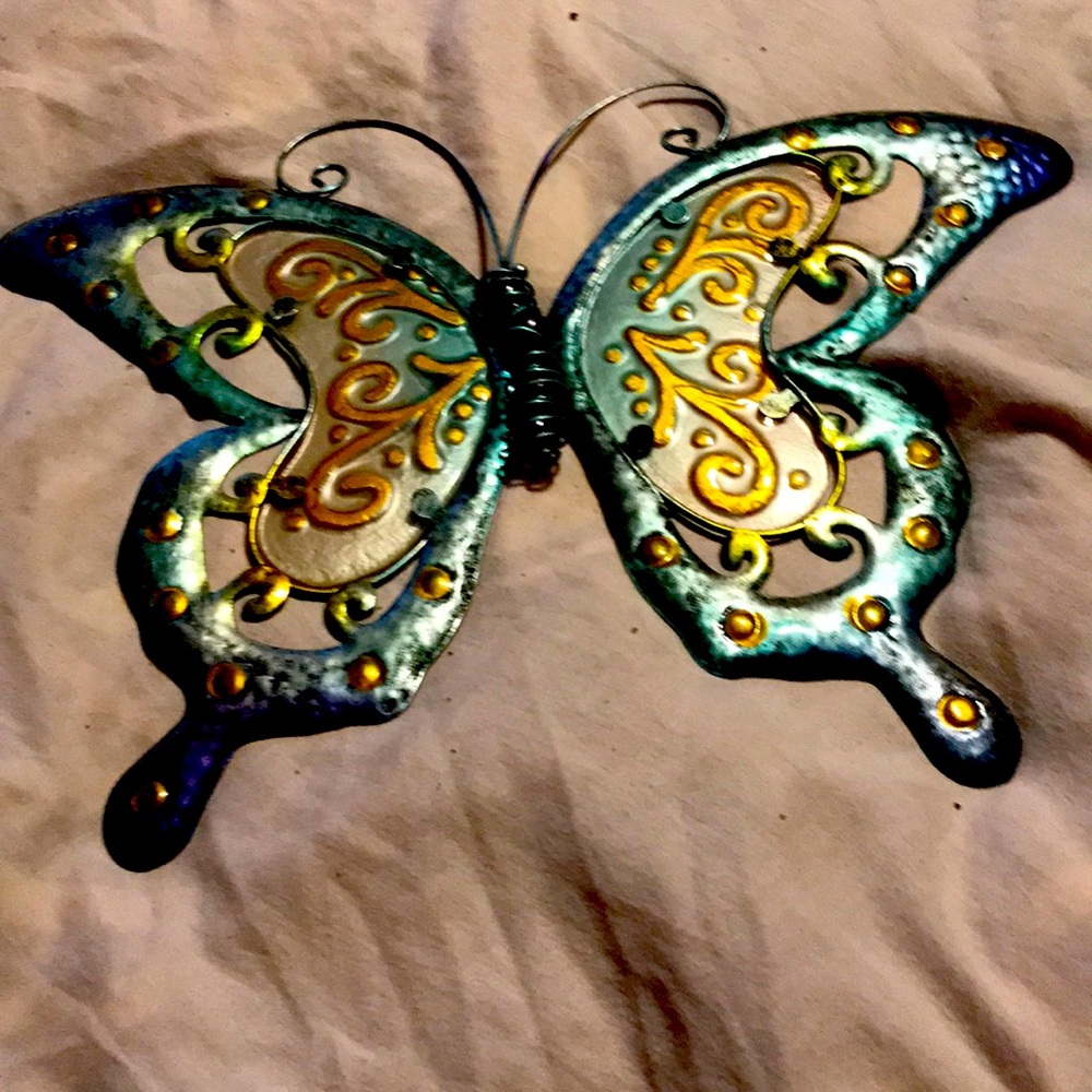 COPY - COPY - Beautiful butterfly decoration for a door